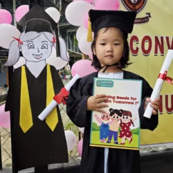 kids-convocation-dress-ceremony