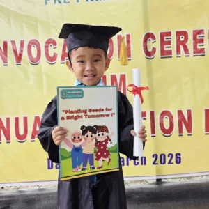 tiny-graduates-celebration