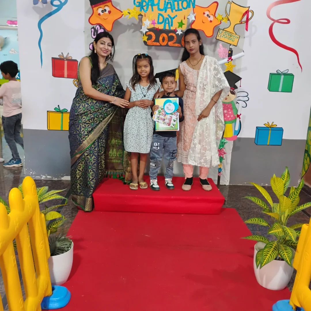 graduation-day-family-moments